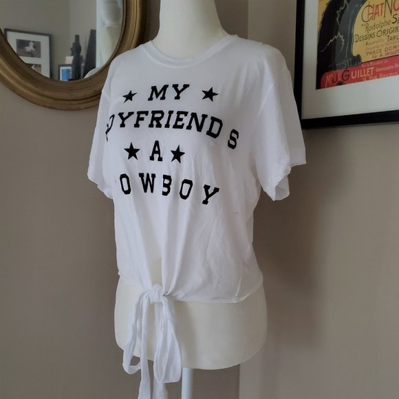 Wildfox My Boyfriends a Cowboy Tie-Front Tee Size M NWT - Picture 3 of 11
